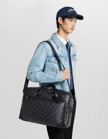 LOUIS VUITTON-WEEK ENDER-BAG