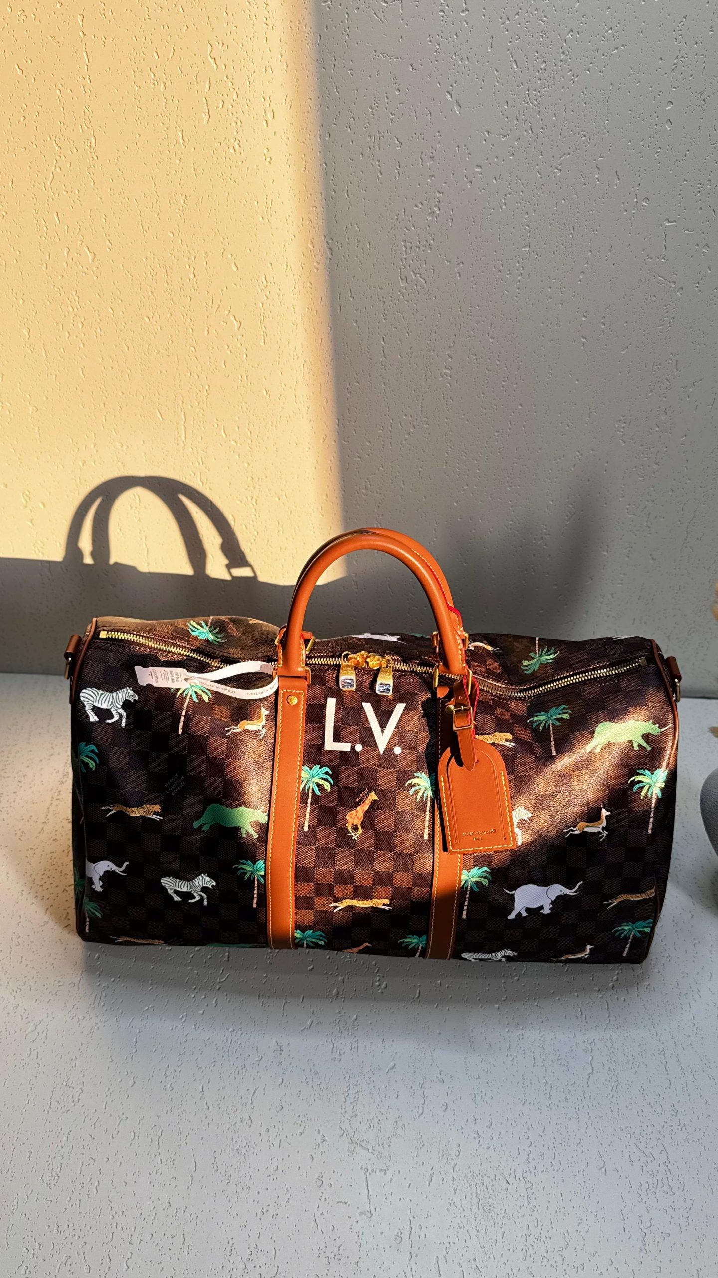 LOUIS VUITTON--KEEP ALL-BAG