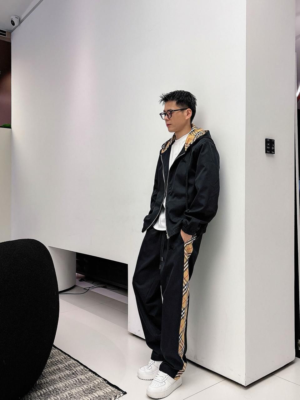 BURBERRY- TRACKSUIT-MEN