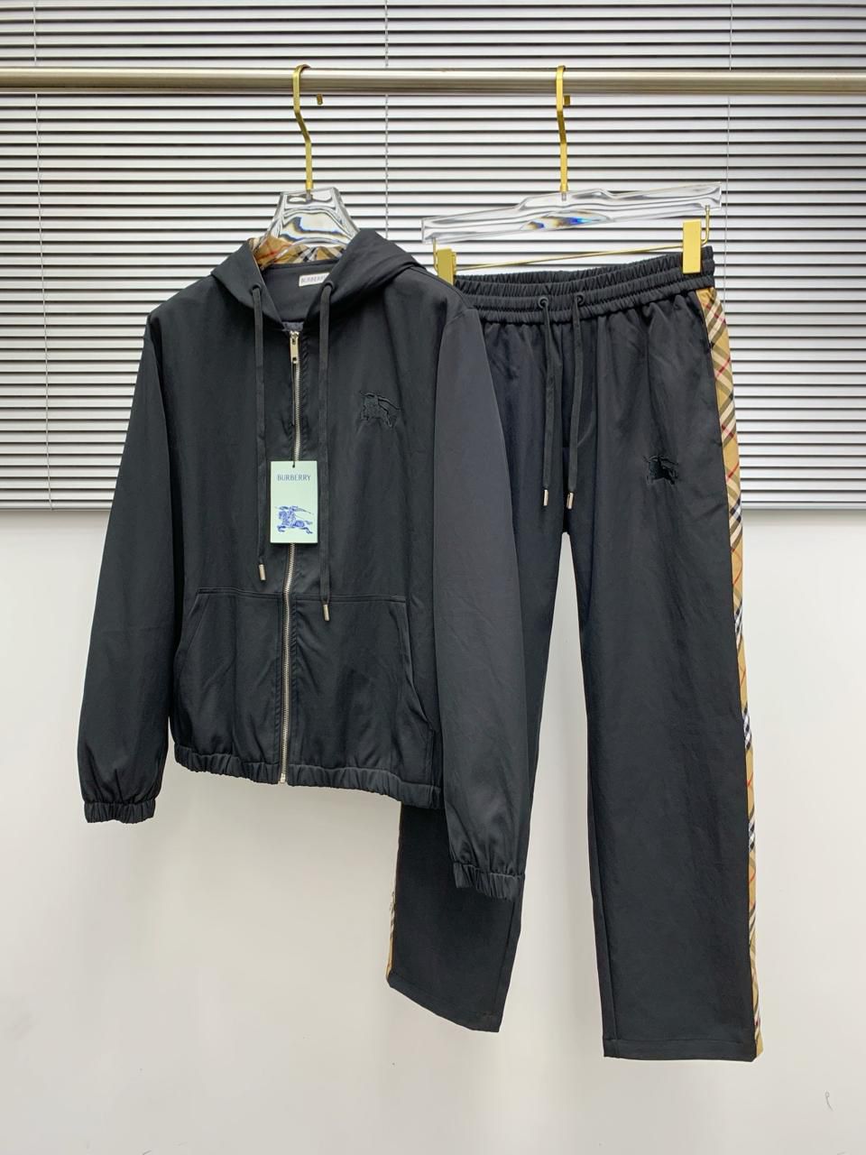 BURBERRY- TRACKSUIT-MEN