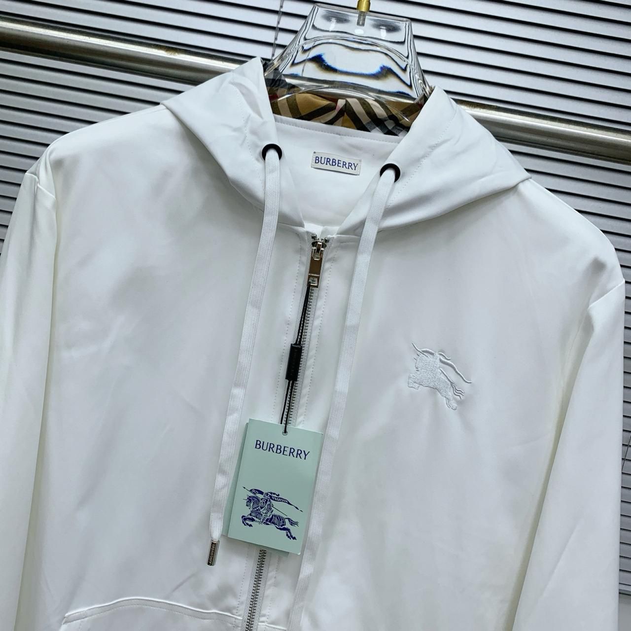 BURBERRY-TRACKSUIT-MEN