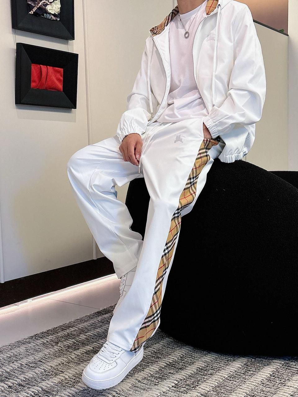 BURBERRY-TRACKSUIT-MEN