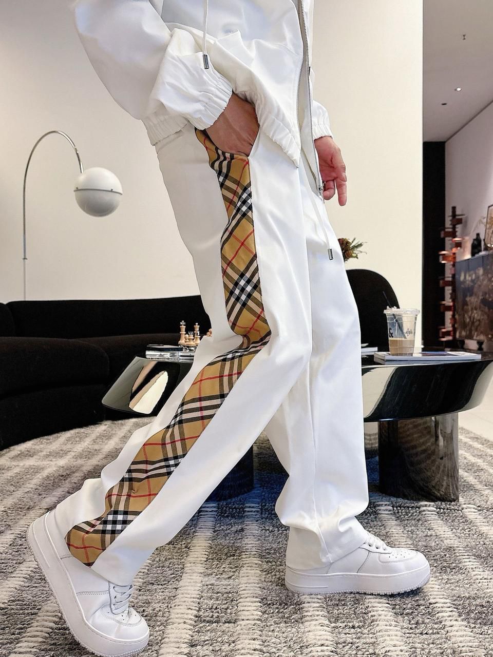 BURBERRY-TRACKSUIT-MEN