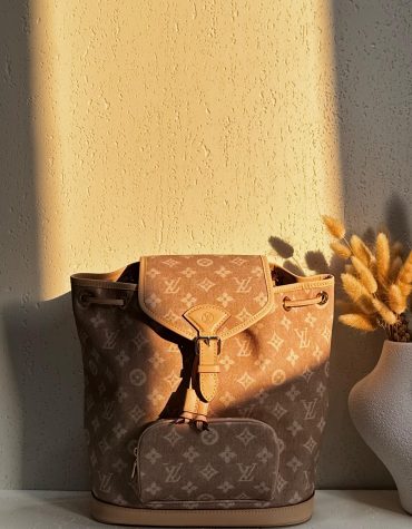 LOUIS VUITTON-BACK PACK-BAG