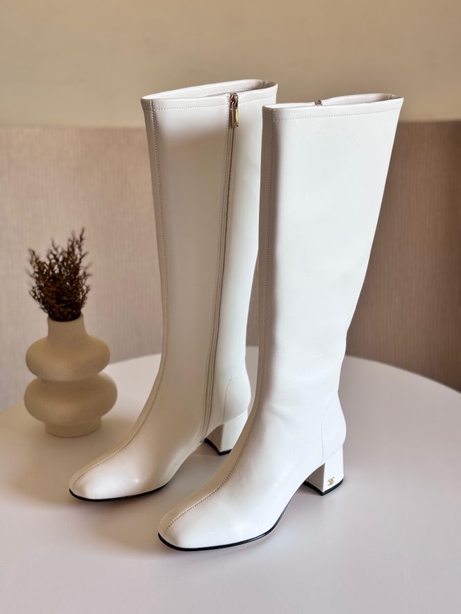 CHANEL-BOOTS-WOMEN