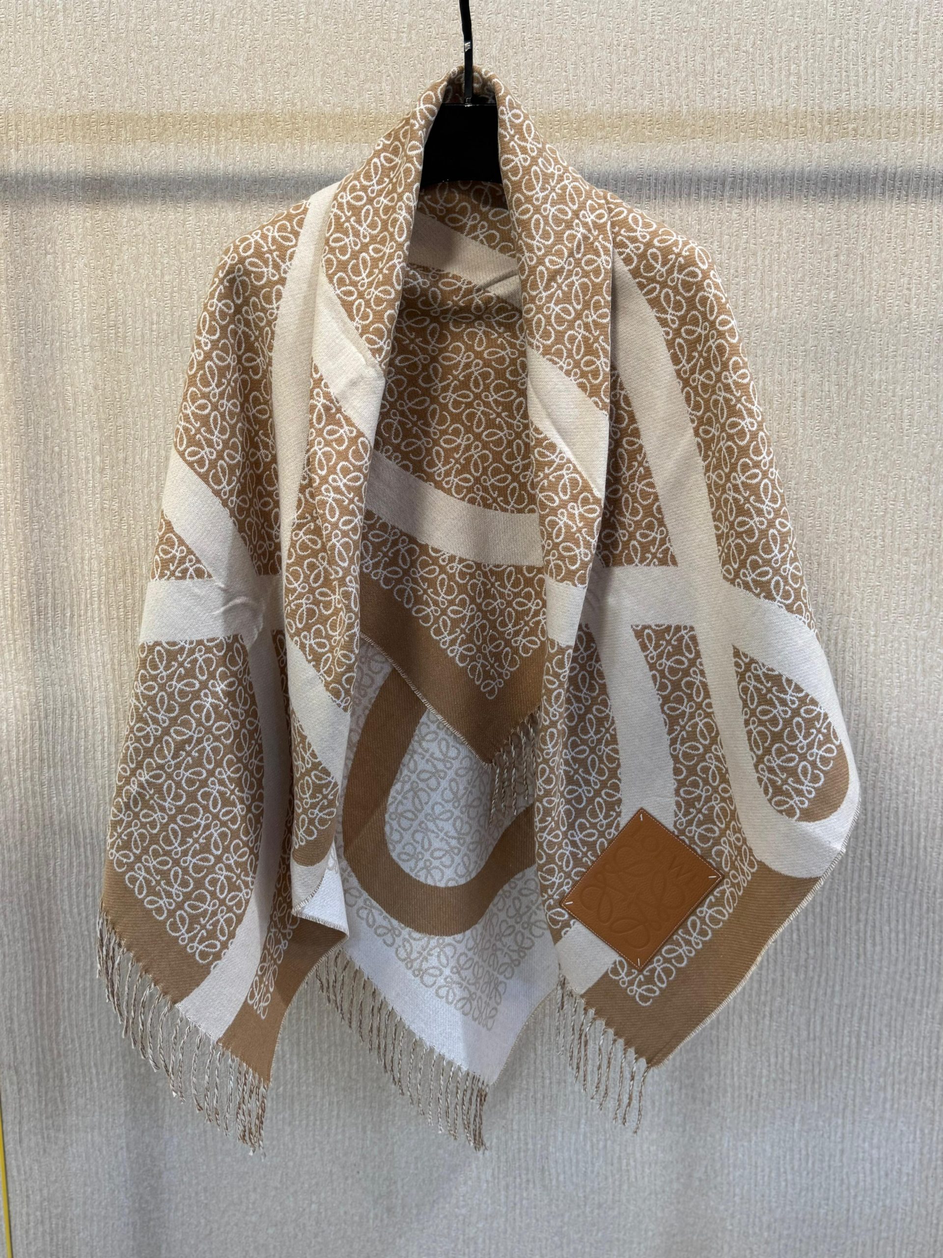 LOEWE- WINTER- SCARF-ONE SIZE