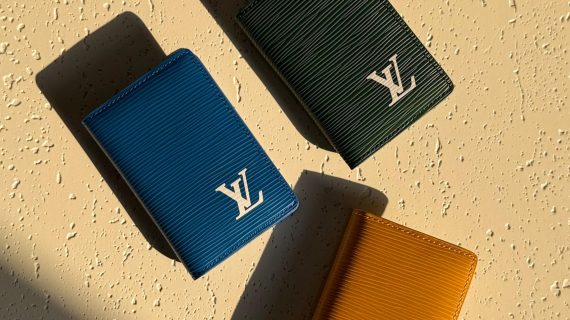 LOUIS VUITTON- WALLET-MEN