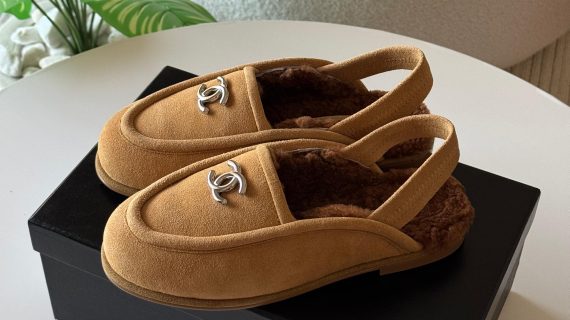 CHANEL-SLIPPER-WOMEN