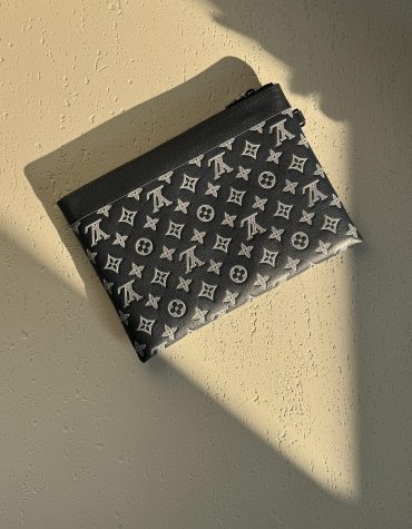LOUIS VUITTON-WALLET-MEN