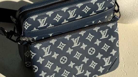 LOUIS VUITTON-WALLET-MEN