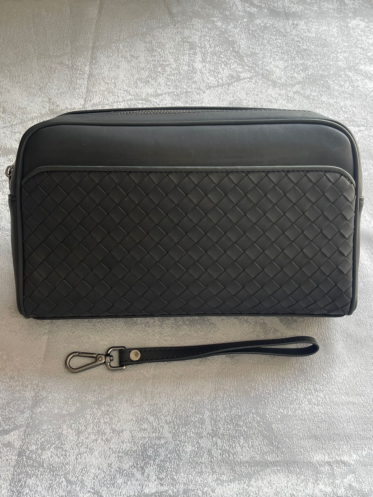 BOTTEGA VENETA-MESSANGER-BAG-MAN