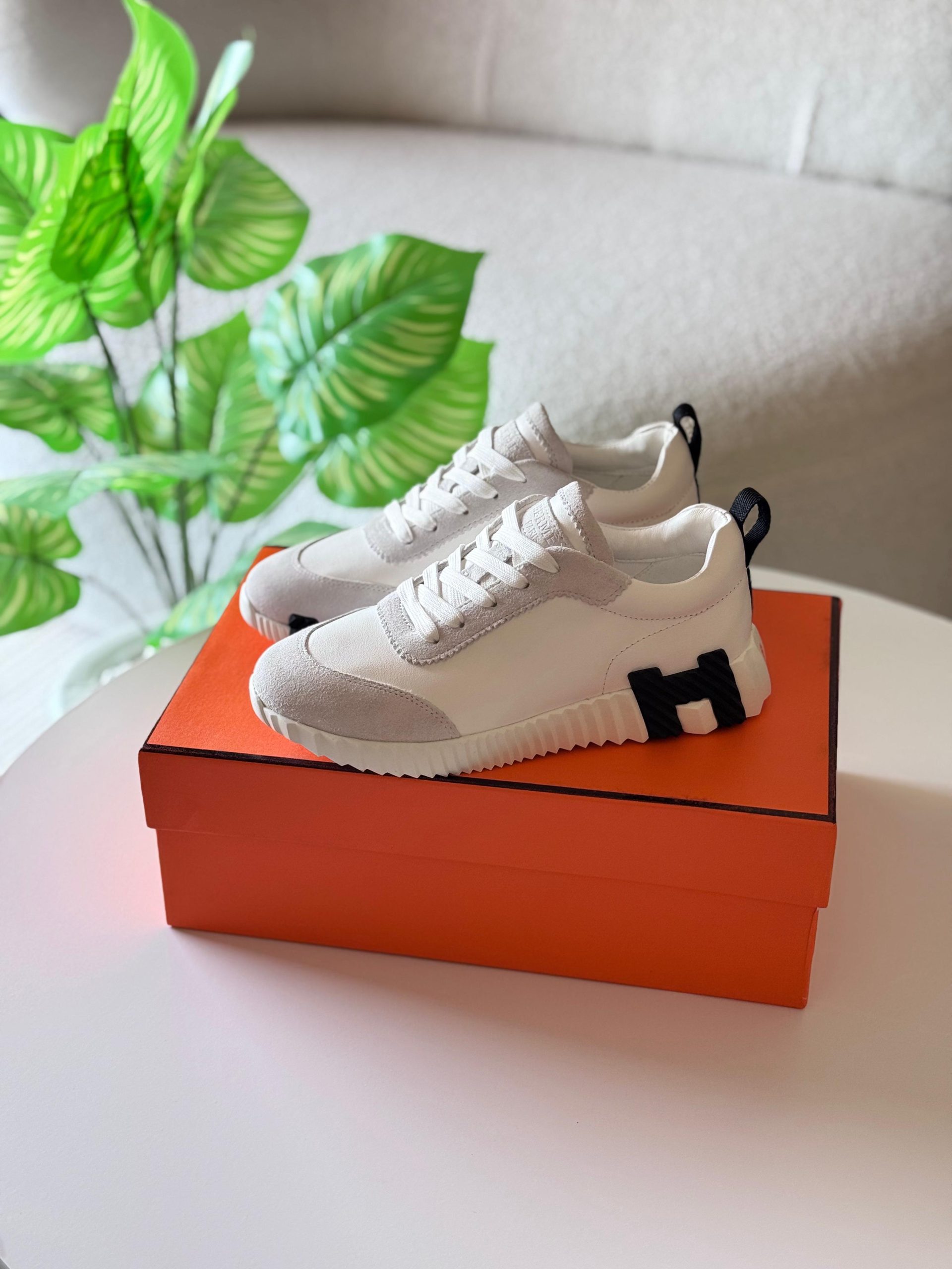 HERMES-SNEAKER-WOMEN