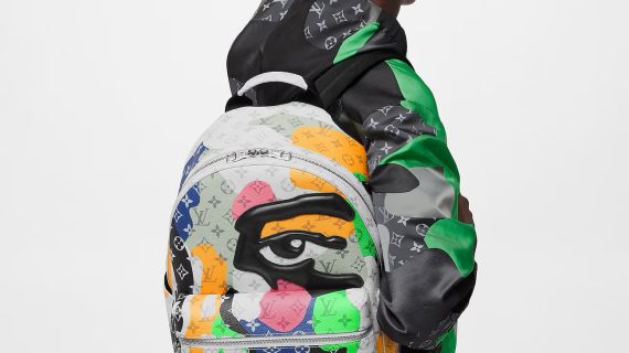 LOUIS VUITTON-BACK PACK-MEN