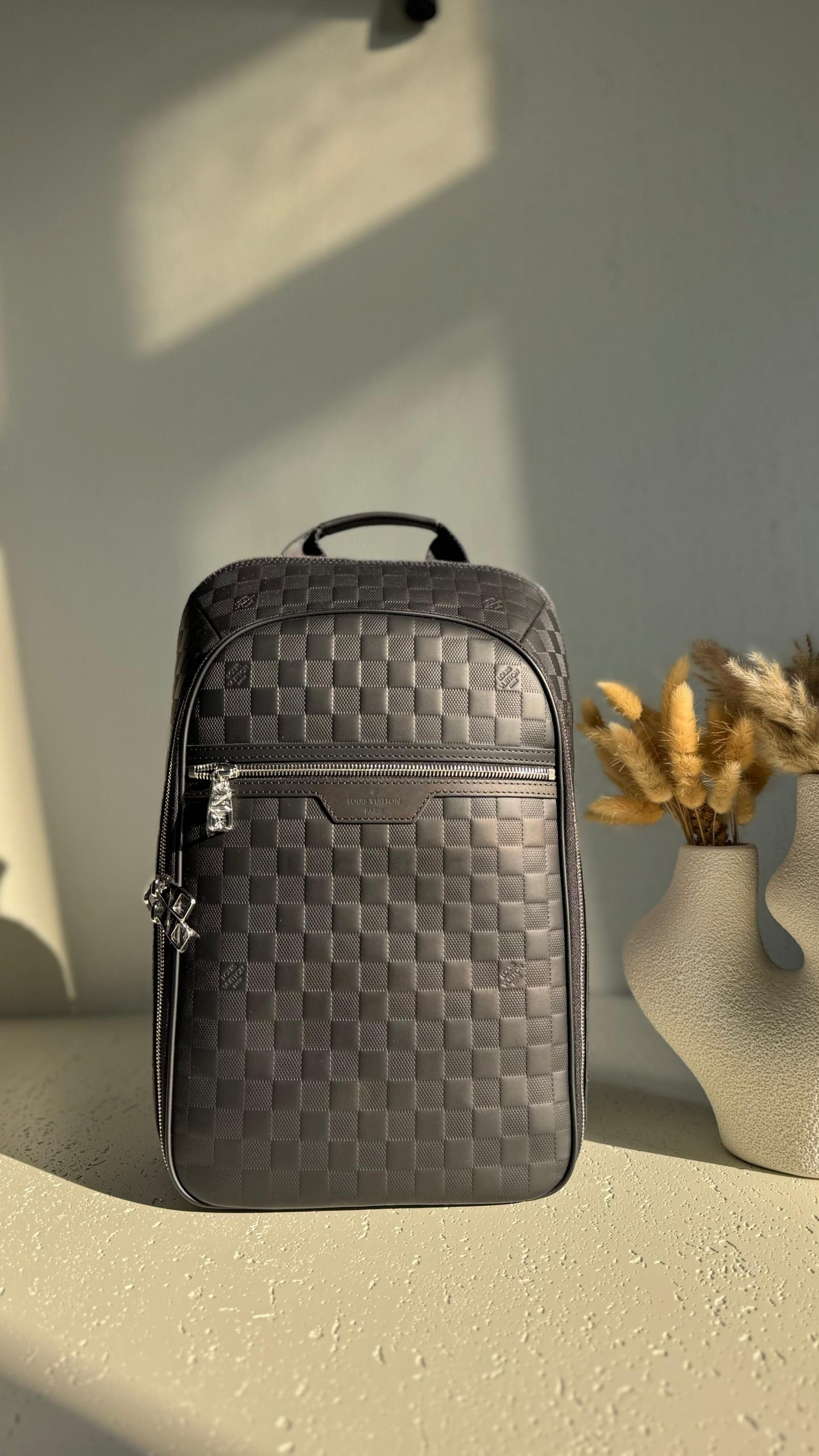 LOUIS VUITTON-BACK PACK-MEN